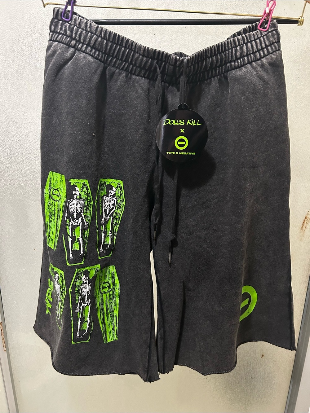 DOLLS KILL X TYPE O NEGATIVE EVERYONE I LOVE IS DEAD SWEATSHORTS